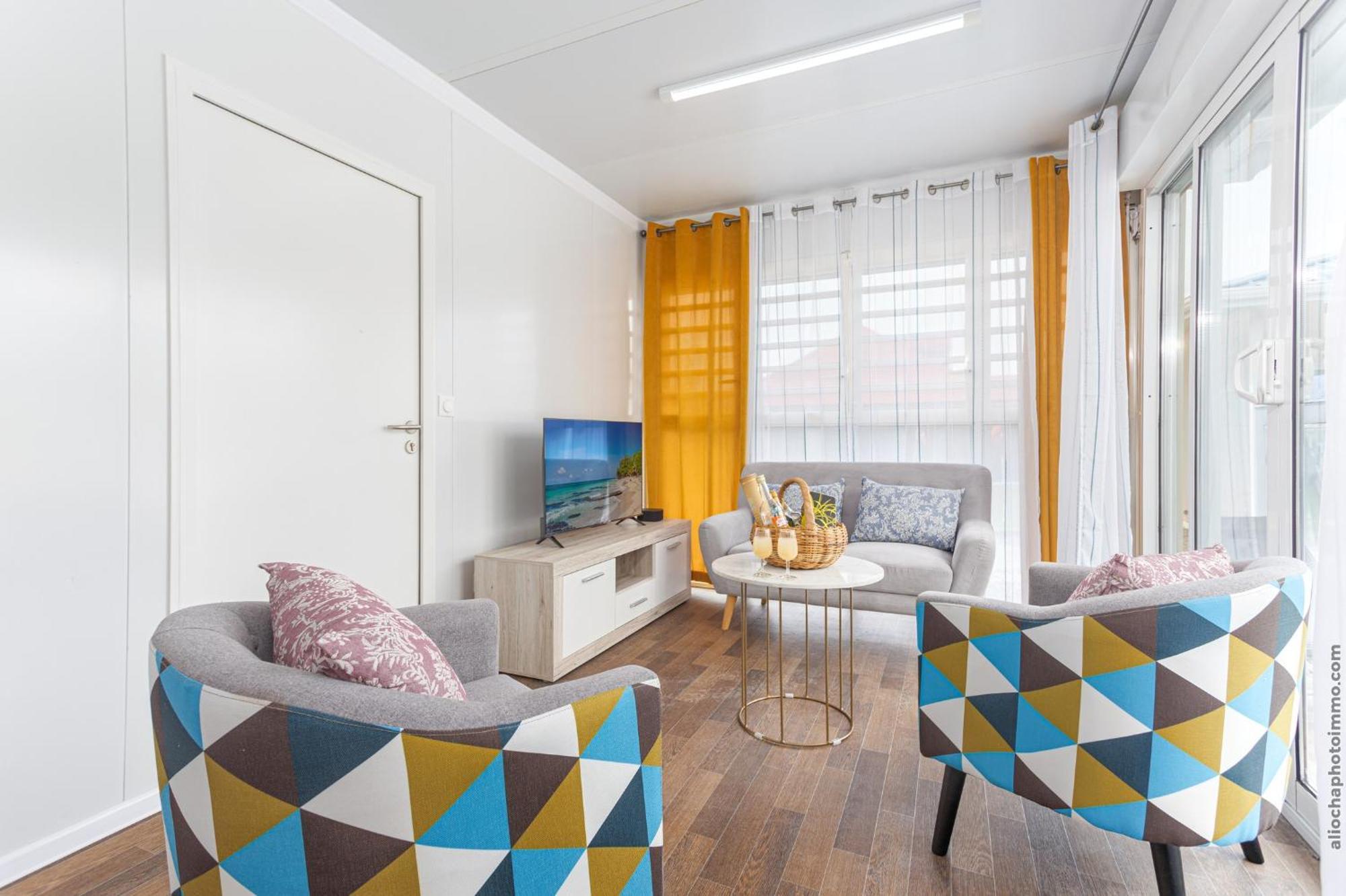 Domaine "Alize Sainte-Marthe" - Ideal Couple & Famille - Piscine Privee - Clim - Mini Green De Golf - Wifi Hd - Calme - 5Min St-Francois Centre - Draps & Serviettes Fournies Exterior foto